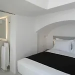 Orana Villa *